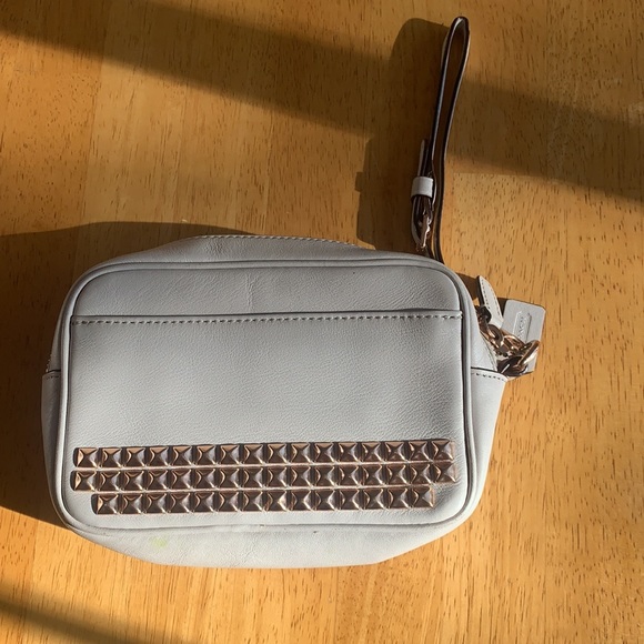 Coach wristlet - Picture 2 of 10